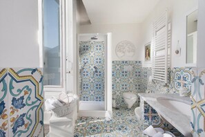 Bathroom - Caluga House (Piano di Sorrento)