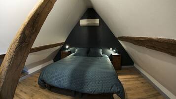 3 slaapkamers, een strijkplank/strijkijzer, reisbedje, gratis wifi