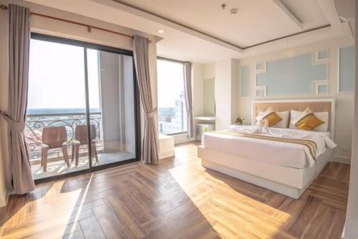 Egyptian cotton sheets, premium bedding, down duvets, memory-foam beds