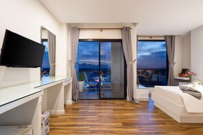 ห้องซูพีเรียทวิน | ผ้าปูที่นอนฝ้ายอียิปต์, เครื่องนอนระดับพรีเมียม, ผ้านวมขนเป็ด