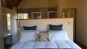 Honeymoon Room | Desk, blackout drapes, iron/ironing board, free WiFi
