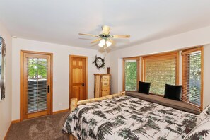 7 bedrooms, WiFi - Over 5,700 Square Feet of Lakeside Luxury! Private Dock! Hot Tub! Game Room! Arcade Room! Beach! Patio Gazebo! Ornate Iron and Marble Accents! (Big Bear Lake)