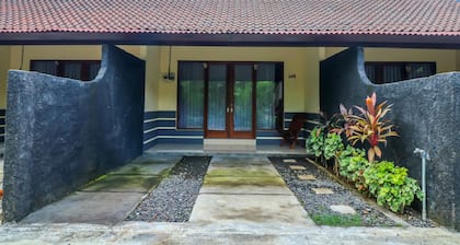 Hotel O Kenanga Homestay