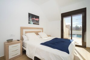 3 camere, ferro/asse da stiro, Wi-Fi gratuito, lenzuola
