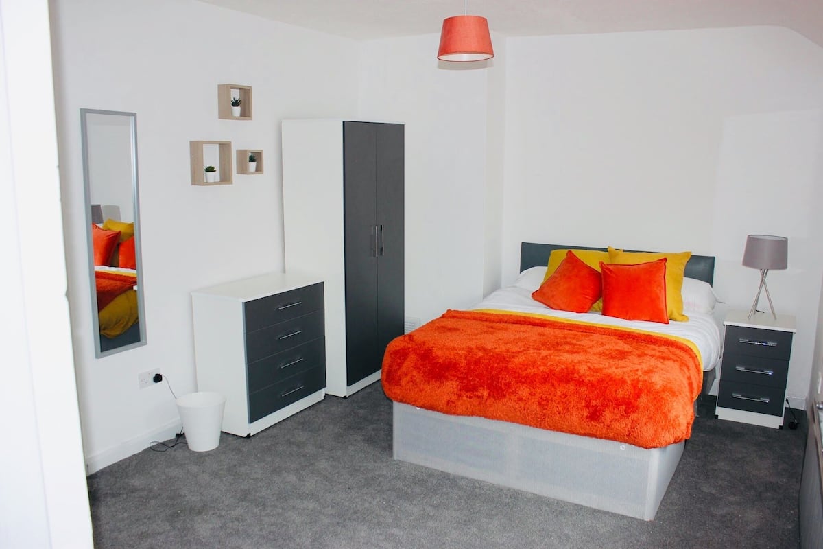 Habitación Prestigio | 3 habitaciones, tabla de planchar con plancha y wifi gratis