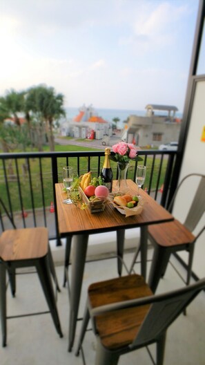 Twin Room, Sea View | Balcony view - Ocean View Araha 305 (Chatan)