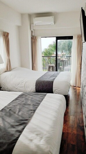 Twin Room, Sea View | Free WiFi - Ocean View Araha 303 (Chatan)