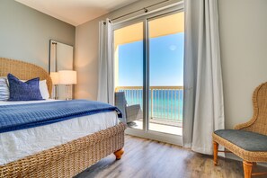 3 makuuhuonetta, silitysrauta/-lauta, ilmainen Wi-Fi, vuodevaatteet