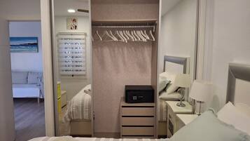 1 chambre, fer et planche à repasser, Wi-Fi gratuit, draps fournis