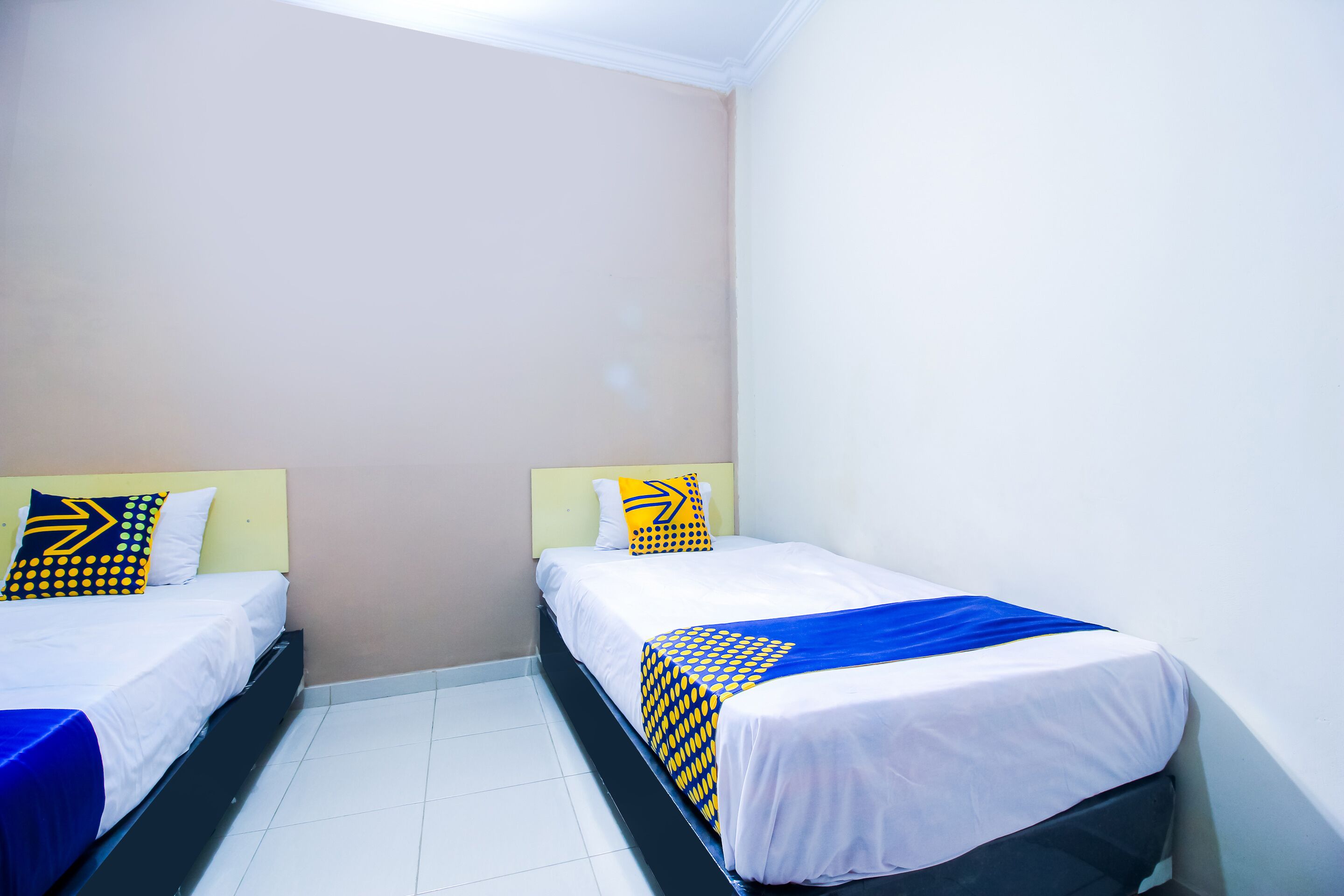 economy twin room | free wifi