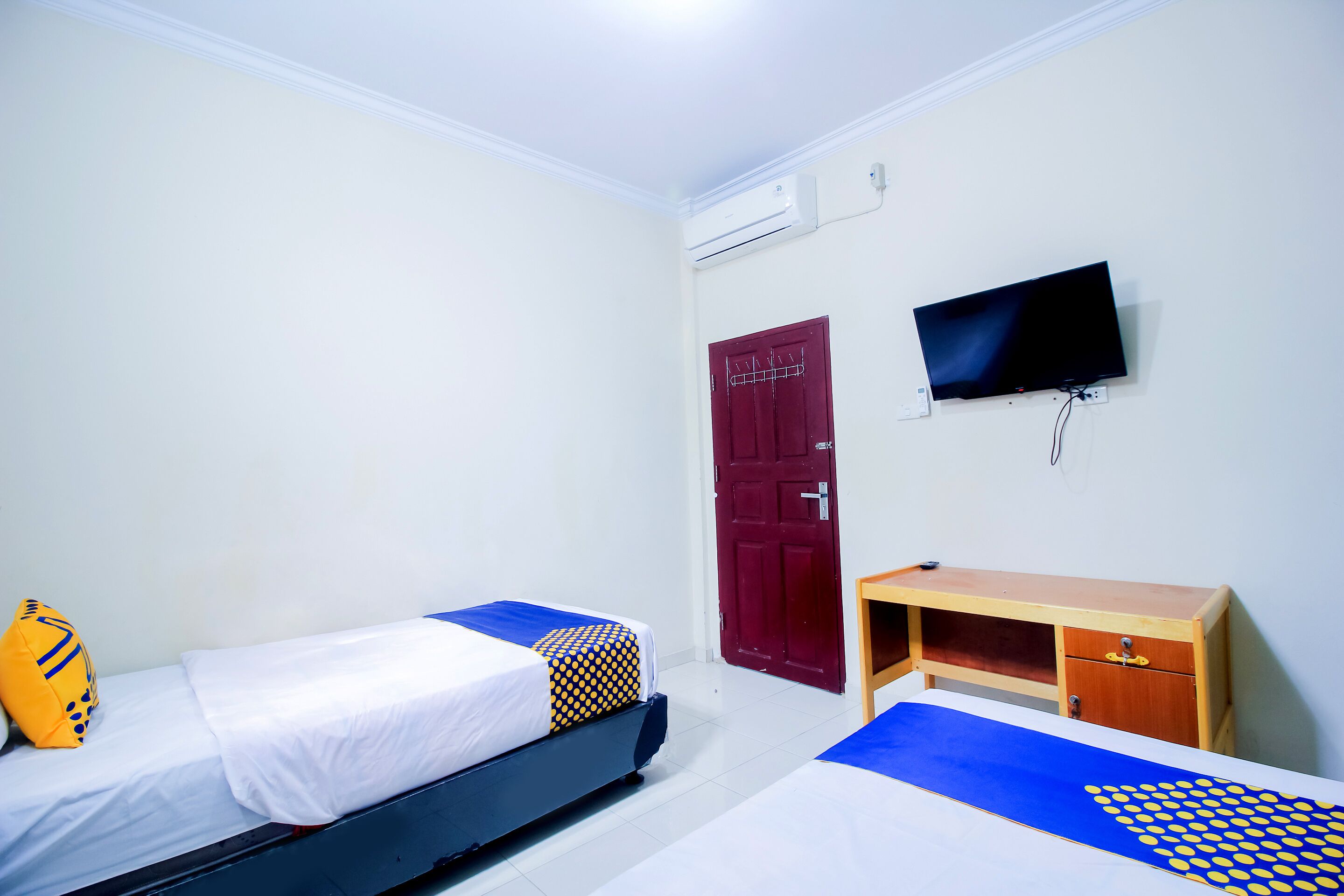 economy twin room | free wifi
