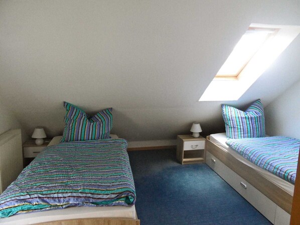 2 bedrooms, travel crib, WiFi, bed sheets