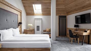 Premium Double Room, 1 Queen Bed with Sofa bed, Balcony | Living area | 45-inch flat-screen TV with cable channels, TV