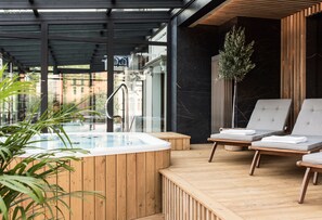 身体磨砂、面部护理、按摩服务