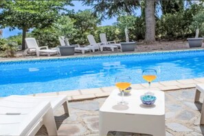Piscine extérieure, piscine chauffée