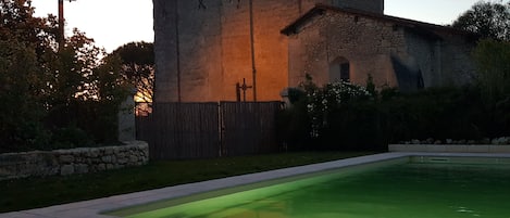 Piscine extérieure, piscine chauffée