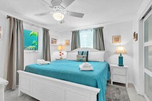 2 bedrooms, iron/ironing board, free WiFi