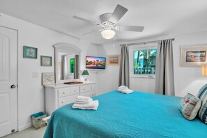 2 bedrooms, iron/ironing board, free WiFi