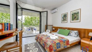 1 chambre, fer et planche Ă repasser, accĂšs au Wi-Fi (inclus)