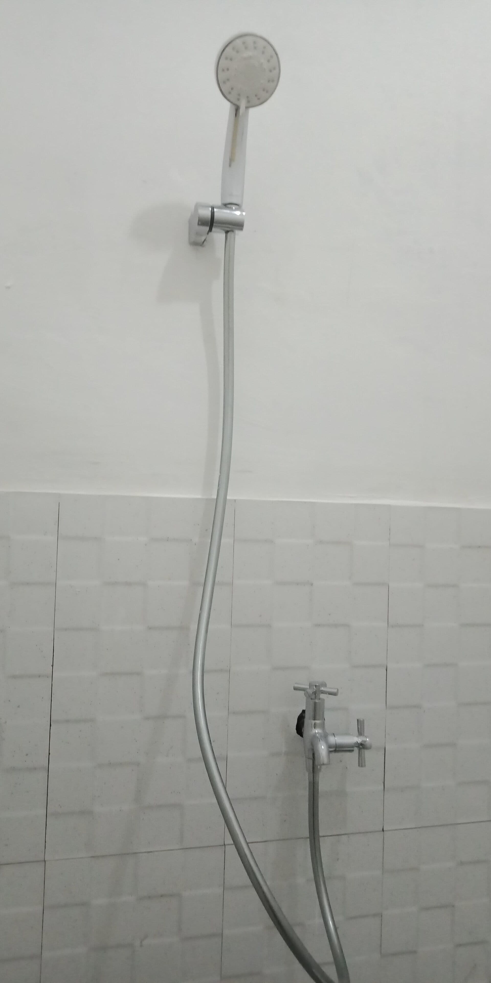 Kamar Double Standar | Shower kamar mandi