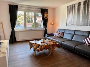 Flachbildfernseher, Netflix, Streaming-Dienste