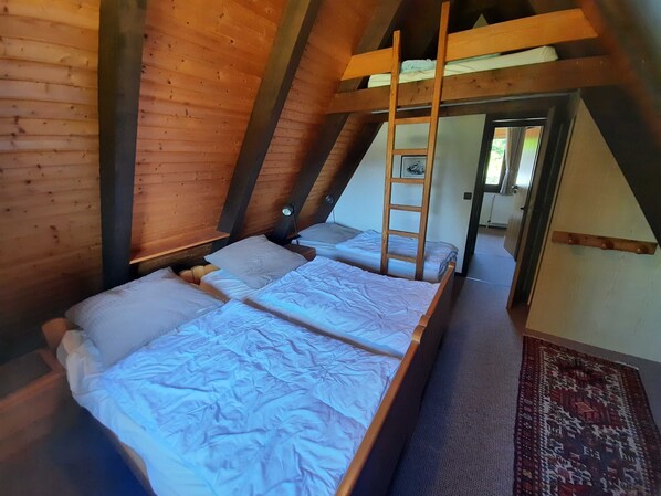 2 bedrooms