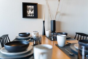 Unclassified image, 3 of 14, button