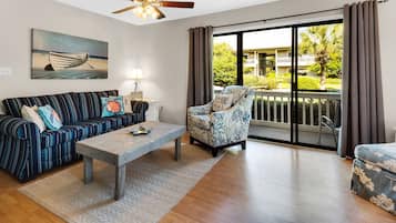 Smart TV, fireplace, DVD player