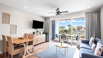 Smart TV, DVD player