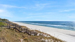Beach nearby - 100 yards to the beach in Seagrove, above shopping & dining + Free Tickets! (Santa Rosa Beach)