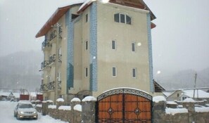 Fachada da propriedade