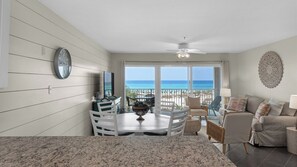 Smart TV, DVD player - Gulf-Front & Amazing Views in this Updated Condo + Free Attraction Tickets! (Santa Rosa Beach)