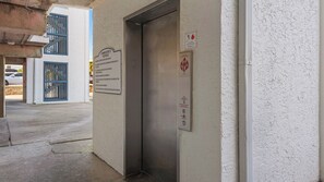 An elevator with a sign indicating it's a Commodore's retreat. - Gulf-Front & Amazing Views in this Updated Condo + Free Attraction Tickets! (Santa Rosa Beach)