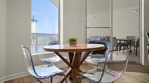 تناول الطعام