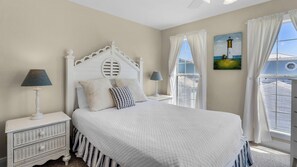3 chambres, fer et planche à repasser, Wi-Fi gratuit, draps fournis