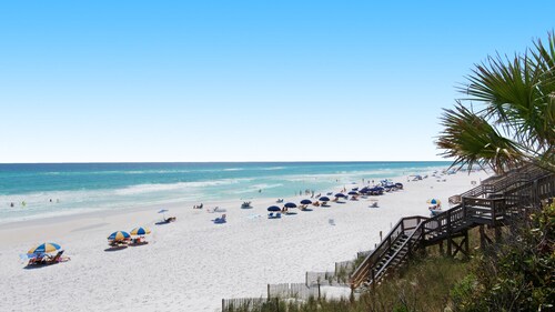 Gulf Front in Seagrove w/ Amazing Views, 1st Floor + Free Attraction Tickets!