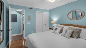 1 habitación, tabla de planchar con plancha, wifi gratis y ropa de cama 