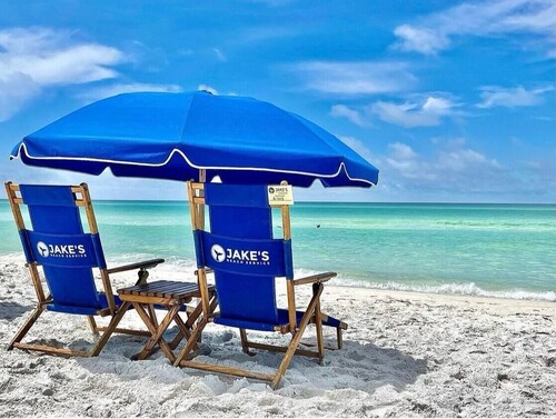 180 degree views of the white sugar sand beaches + Free Attraction Tickets!