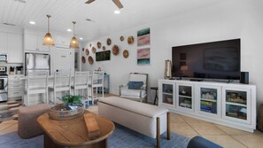 Smart TV, DVD player, books, stereo