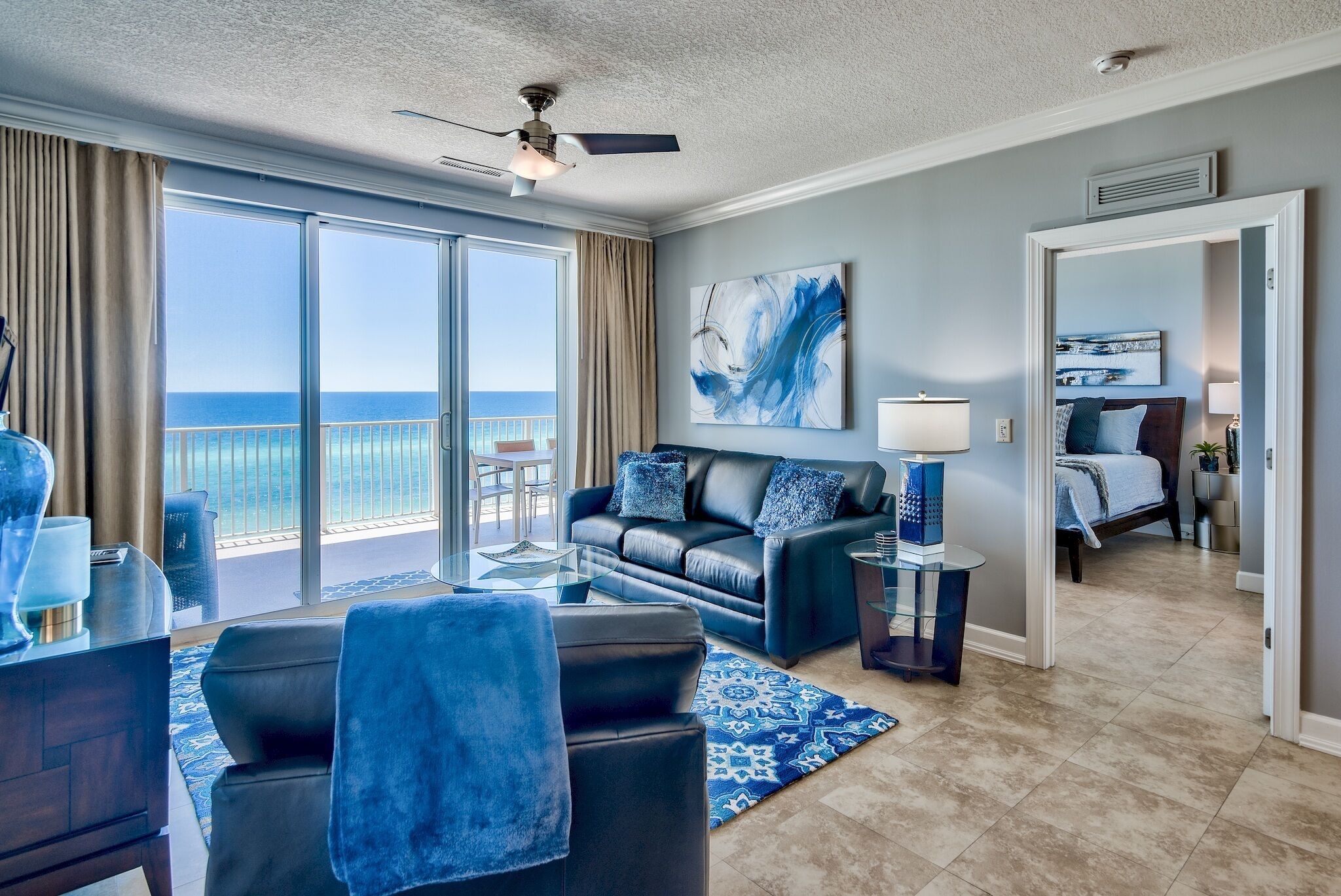 3 BR, 3 BA Gulf-front condo. 2 Masters on HUGE balcony, Free Beach Chairs!