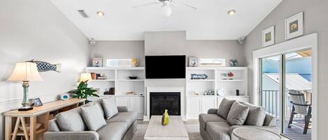 Smart-TV, Kamin, DVD-Player