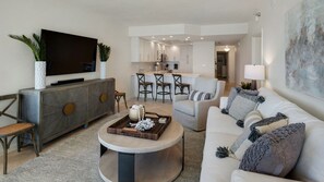 TV, DVD player - Gulf Front, Pool, Modern Design & Amazing Views + Free Attraction Tickets! (Seacrest)