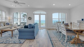 Smart TV, DVD player