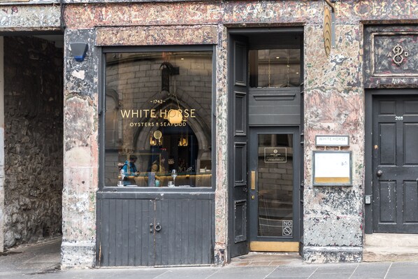 Exterior detail - Luxury Royal Mile Retreat (Edinburgh)