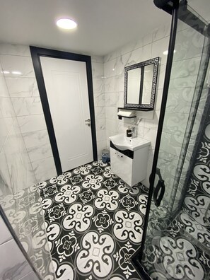 Shower, towels