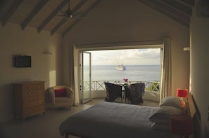 3 Schlafzimmer, Zimmersafe, Schreibtisch, Bügeleisen/Bügelbrett