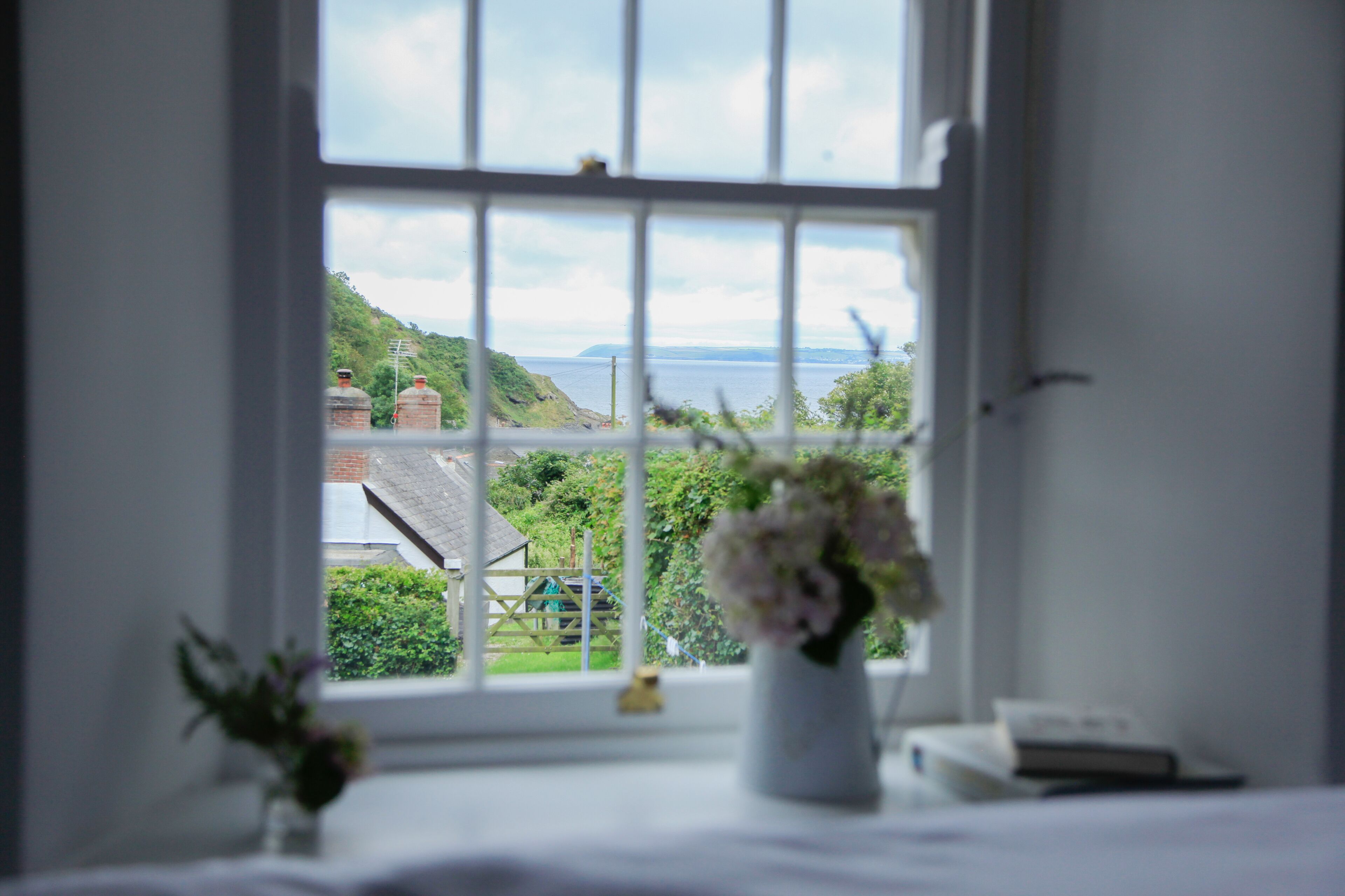 4 室のベッドルーム、アイロン / アイロン台、WiFi (無料)、ベッドシーツ