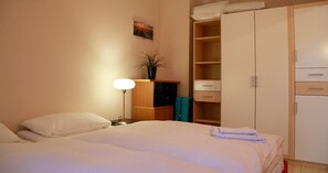 1 bedroom, iron/ironing board, WiFi, bed sheets - Hansa Apartments Hamburg - Apartment 2B (Wandsbek)