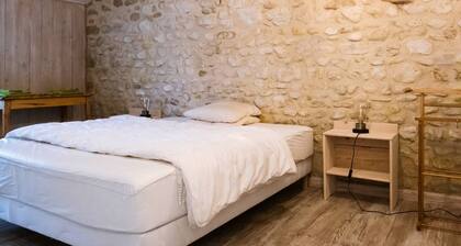 abundance, Stone house with land of 2000m2 at the foot of the vercors
