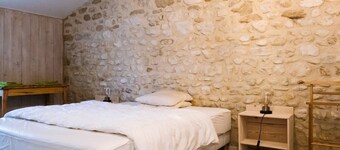 abundance, Stone house with land of 2000m2 at the foot of the vercors